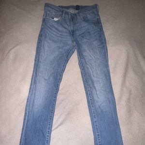Light Wash Jeans